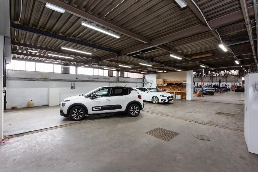 Property photo 2 of 44