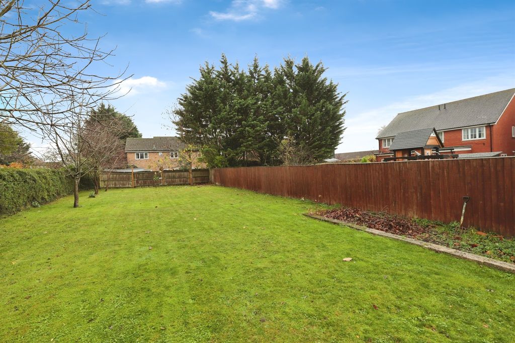 Property photo 2 of 22