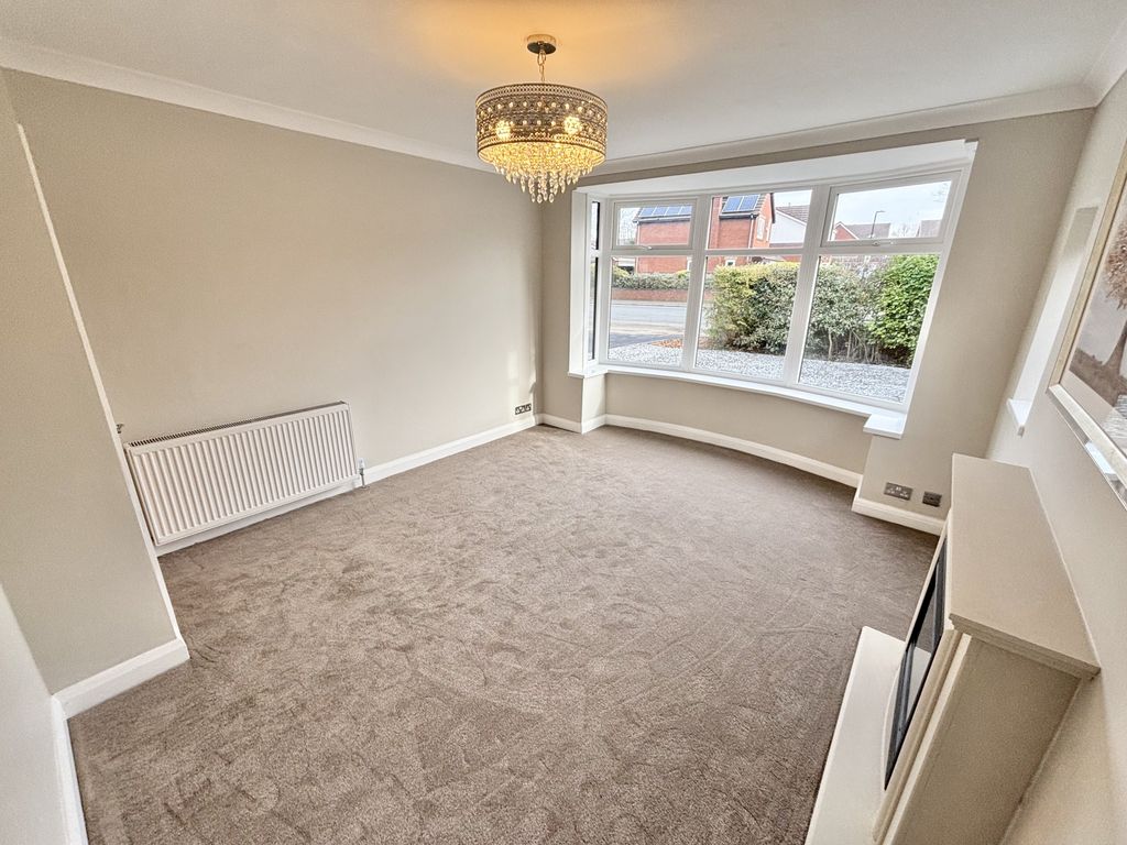 Property photo 3 of 27