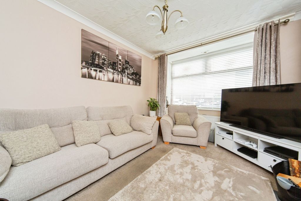 Property photo 3 of 20 Pbox-Img.Jpg