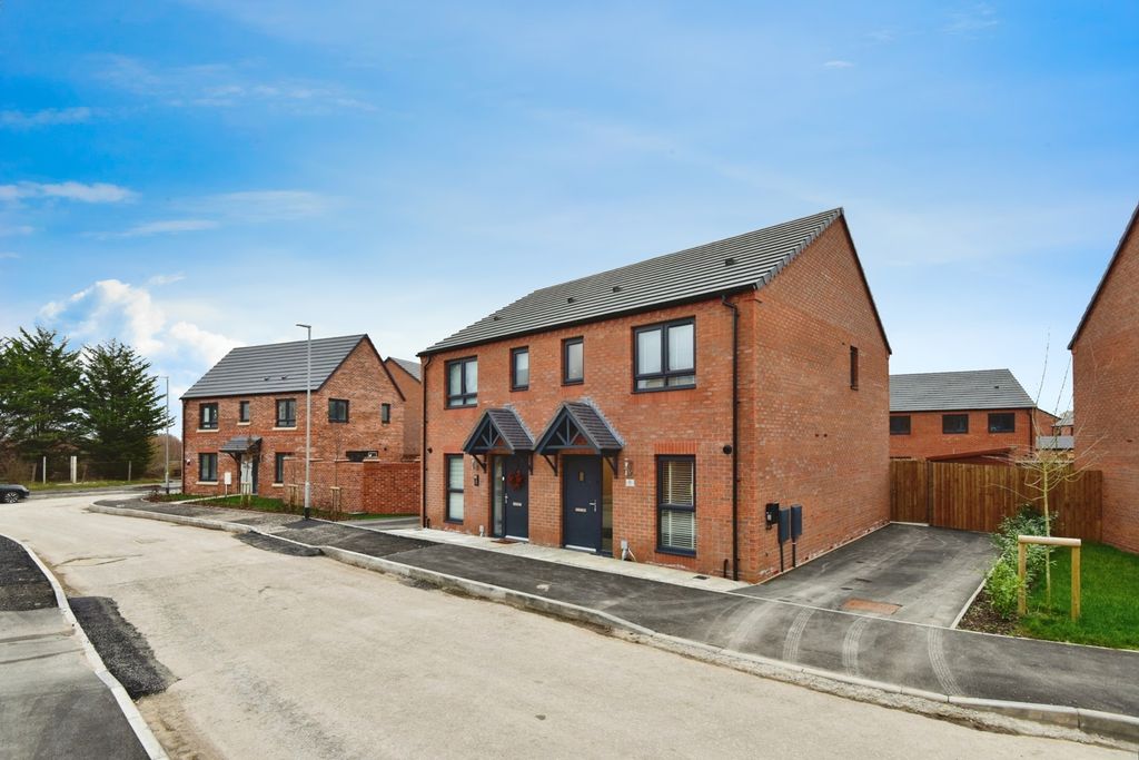 Property photo 2 of 20 Pbox-Img.Jpg