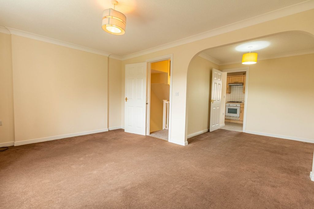 Property photo 2 of 15 Picture No. 05
