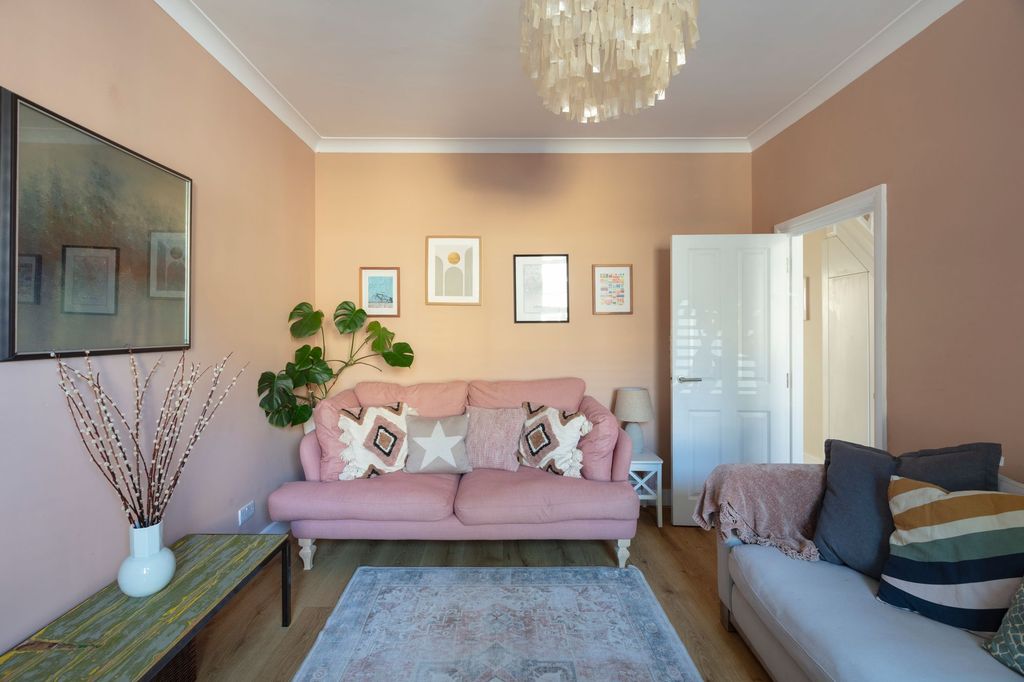 Property photo 3 of 47