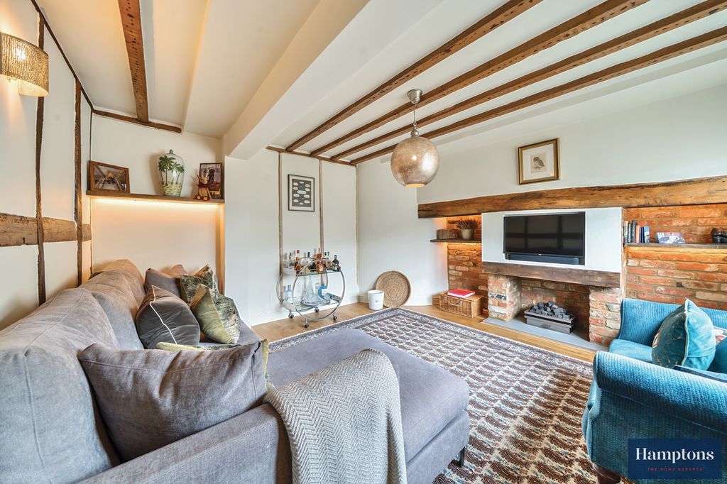 Property photo 3 of 12