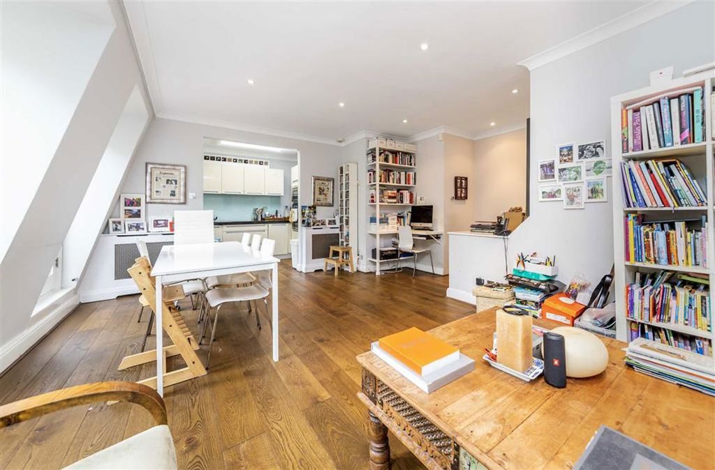 Property photo 2 of 8