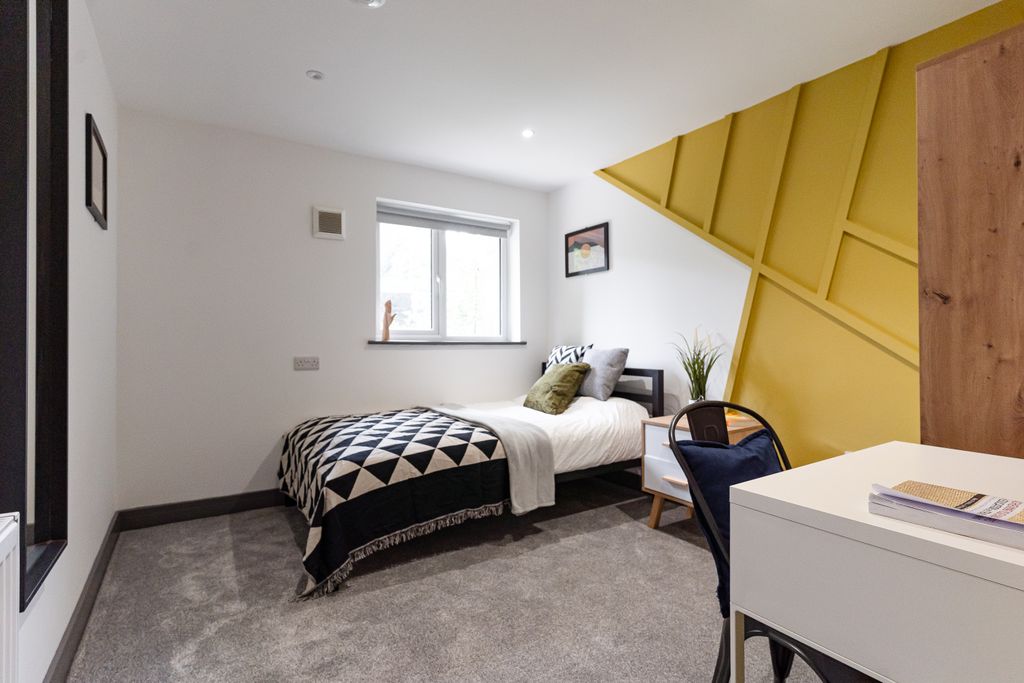 Property photo 2 of 17 91_Thurmond-14