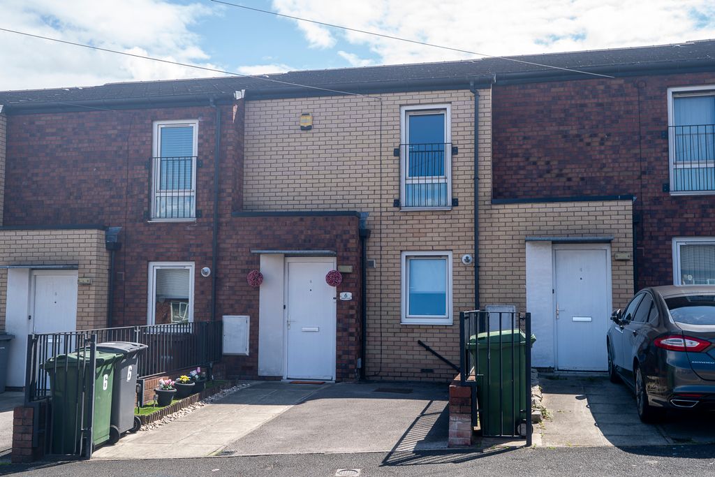 Property photo 1 of 23