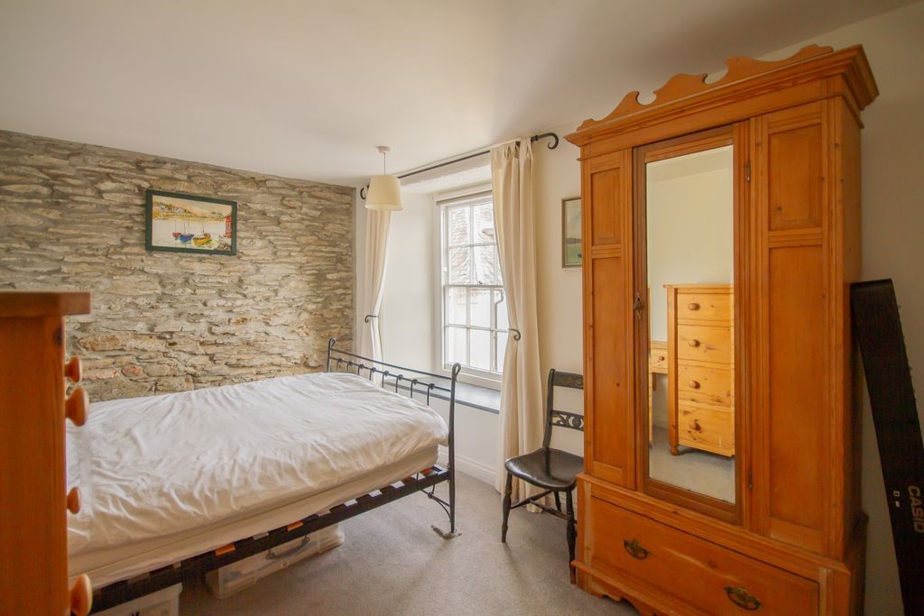 Property photo 3 of 11 Tps 01726 217 888-15