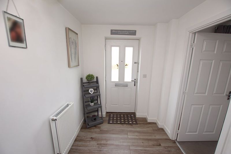 Property photo 2 of 19 Hallway
