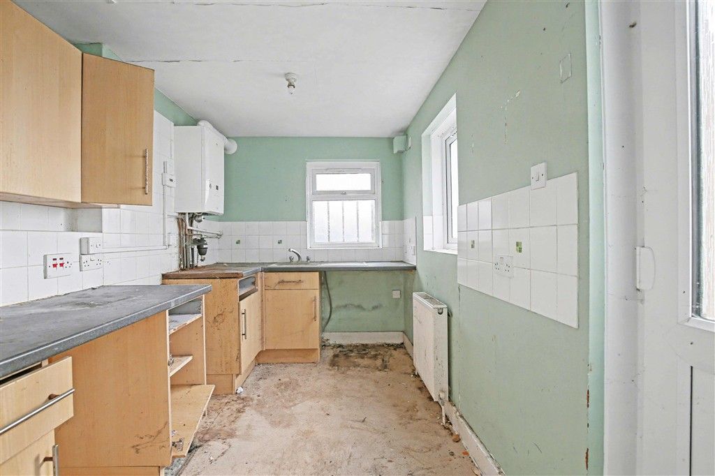 Property photo 3 of 5