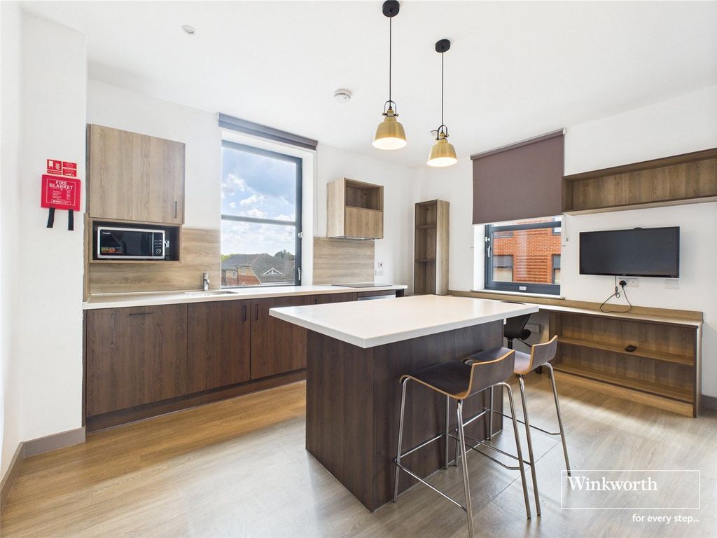 Property photo 1 of 16 Picture No. 03