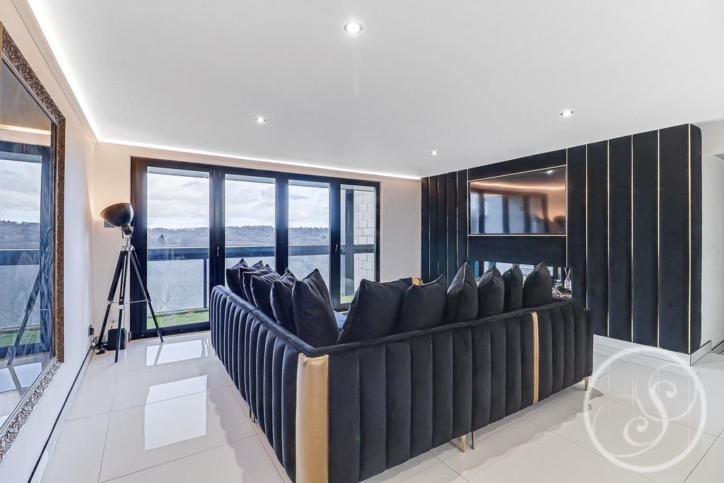 Property photo 3 of 23 Img_4365-Img_4368.Jpg