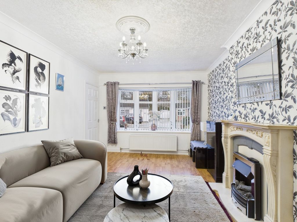 Property photo 2 of 21 4826295