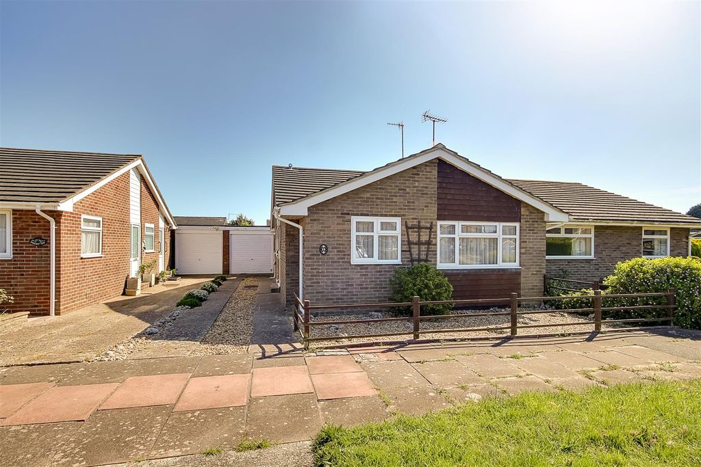 Property photo 1 of 12 Img_5633-Img_5635.Jpg