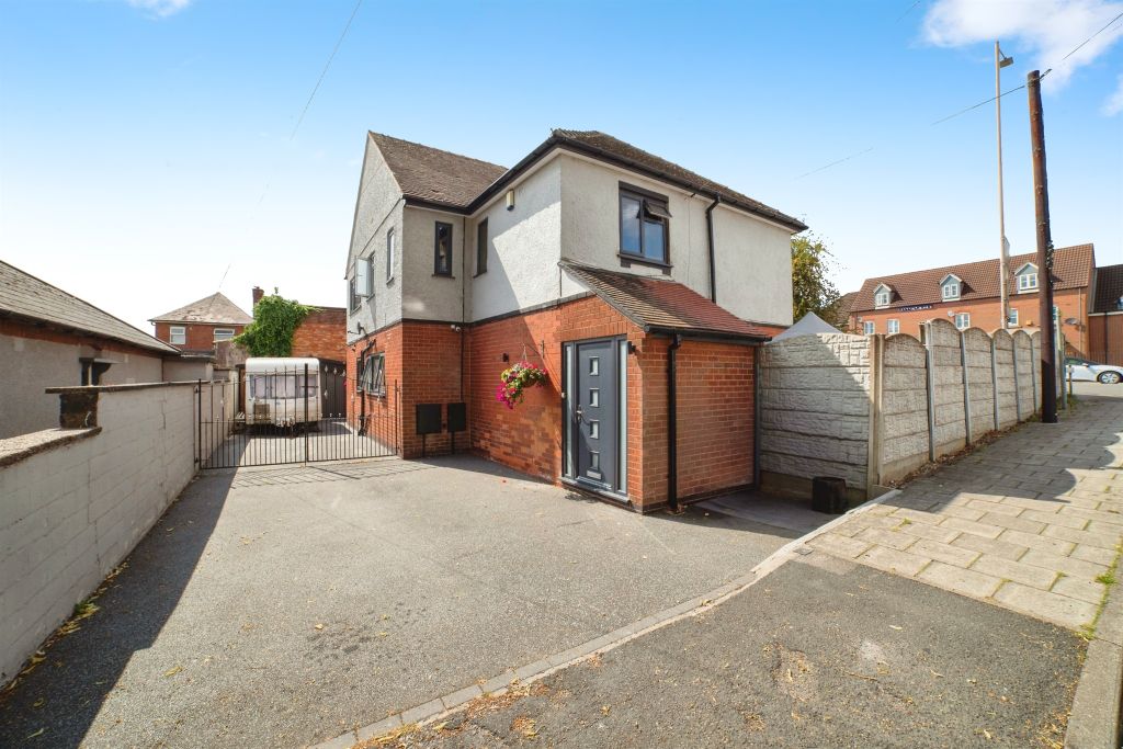Property photo 1 of 34