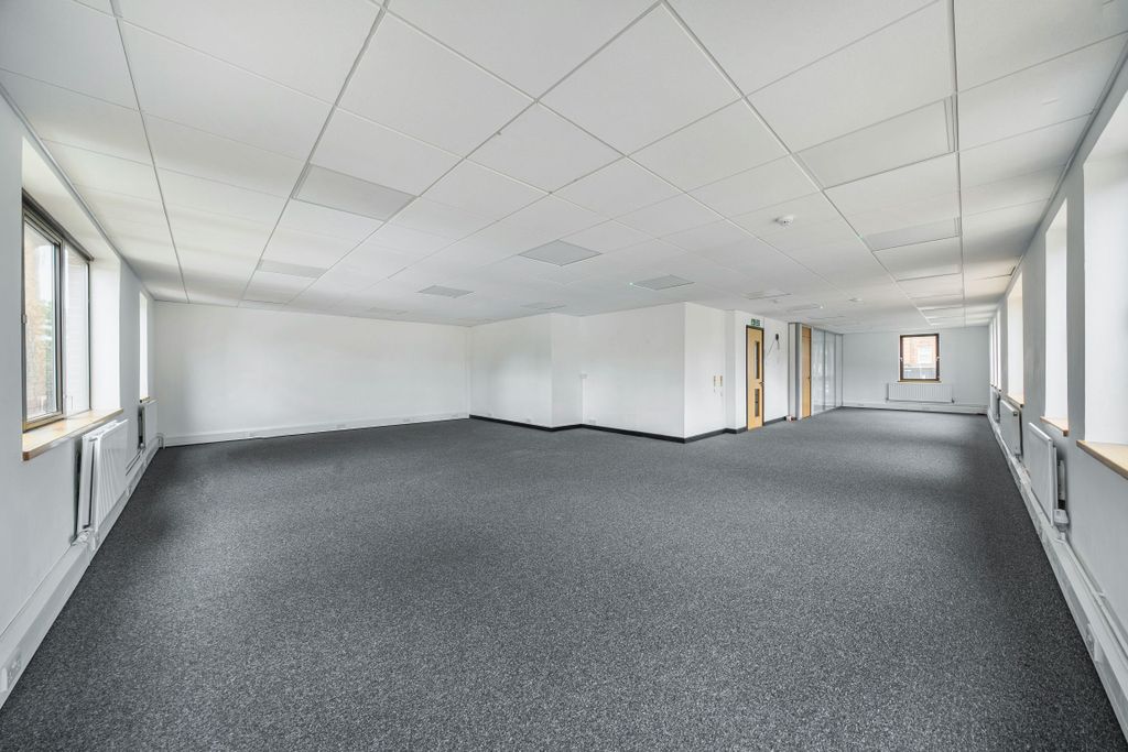 Property photo 2 of 8 1300700468370073Ed8c9.Jpg