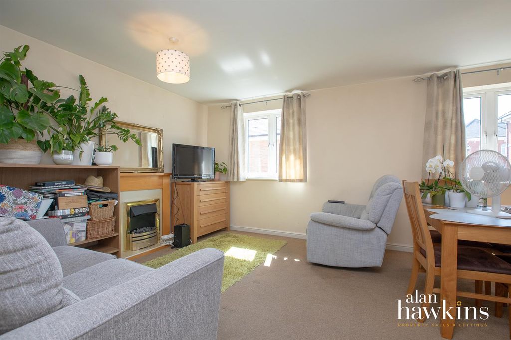 Property photo 3 of 9 3588-2.Jpg