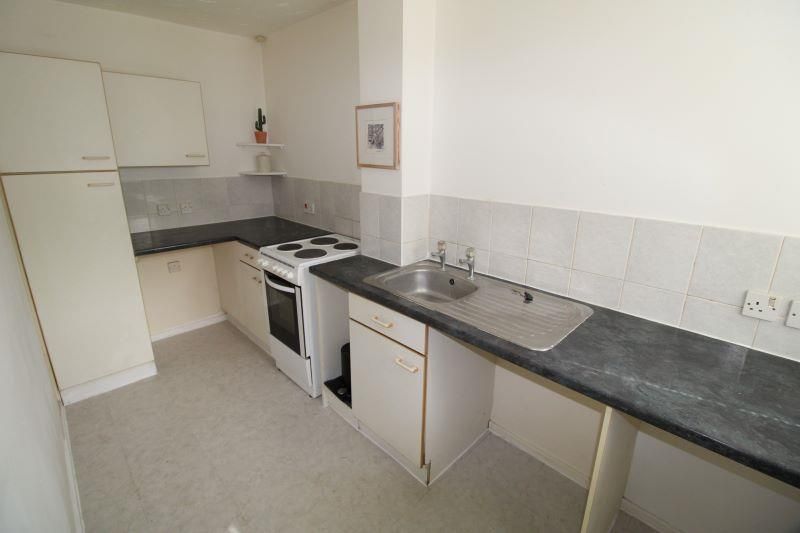 Property photo 2 of 8 Kitchen.Jpg
