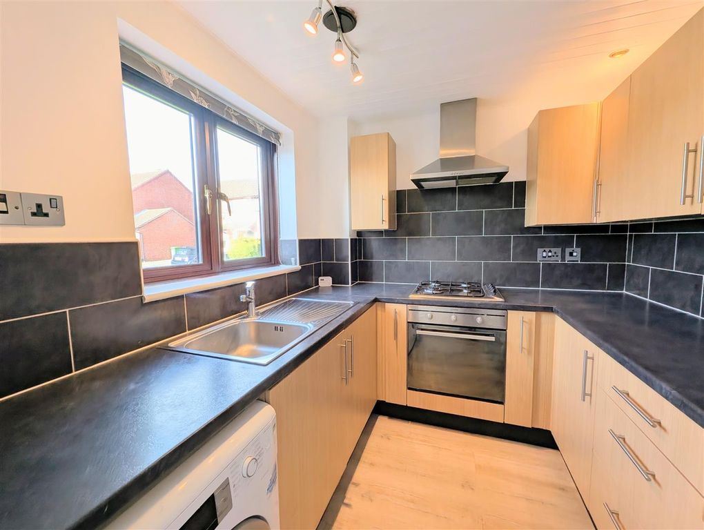 Property photo 2 of 11 Pxl_20260128_131208396~2.Jpg