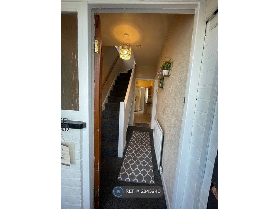 Property photo 2 of 22