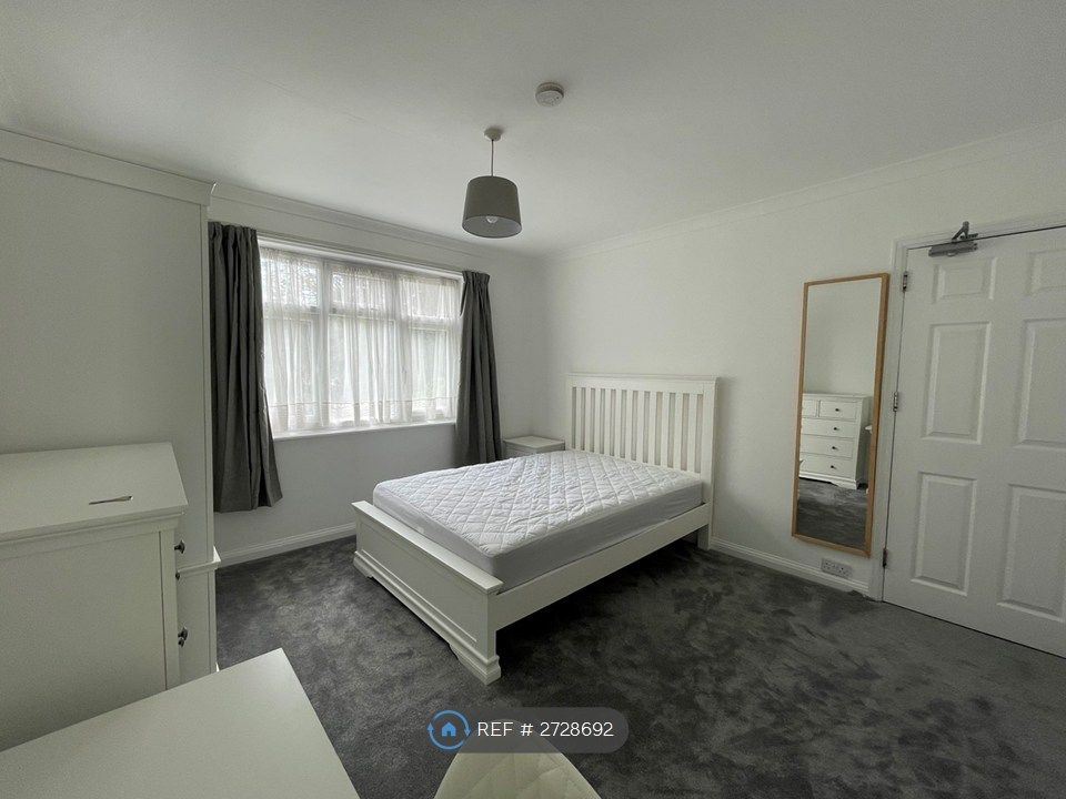 Property photo 3 of 20 Bedroom 3