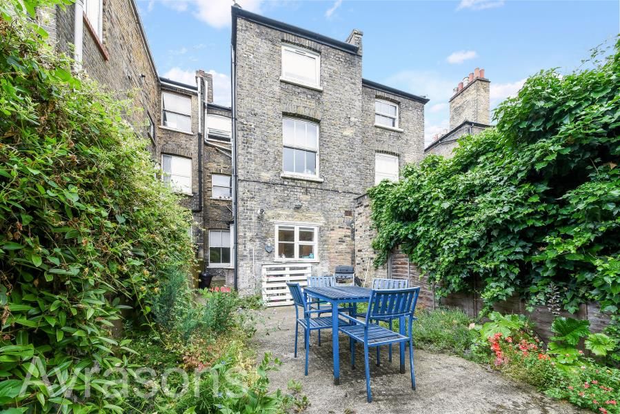 Property photo 3 of 9