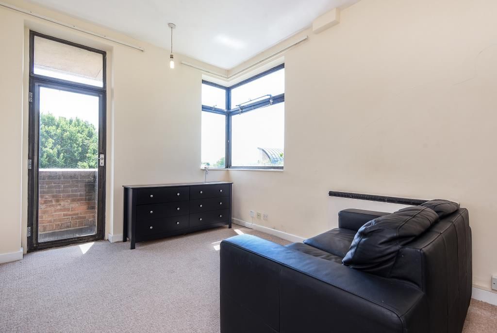 Property photo 3 of 10 Reception Room