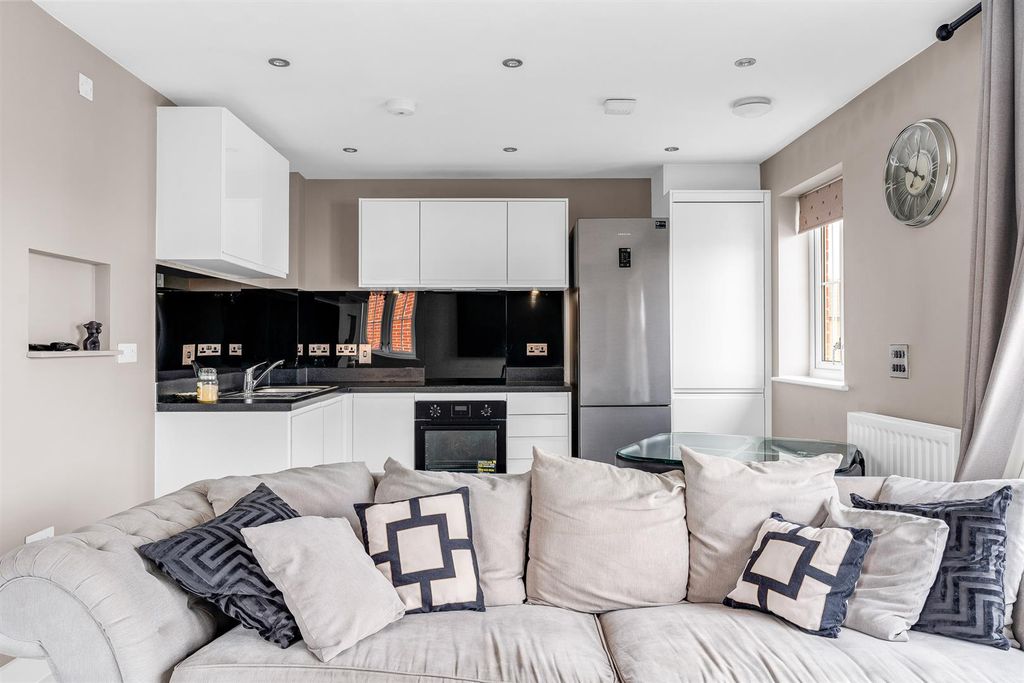 Property photo 3 of 19 Internal-10.Jpg