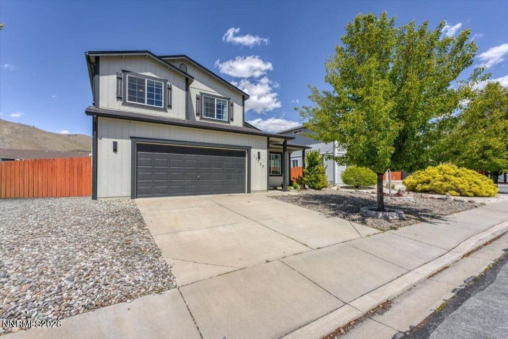 Property photo 1 of 30