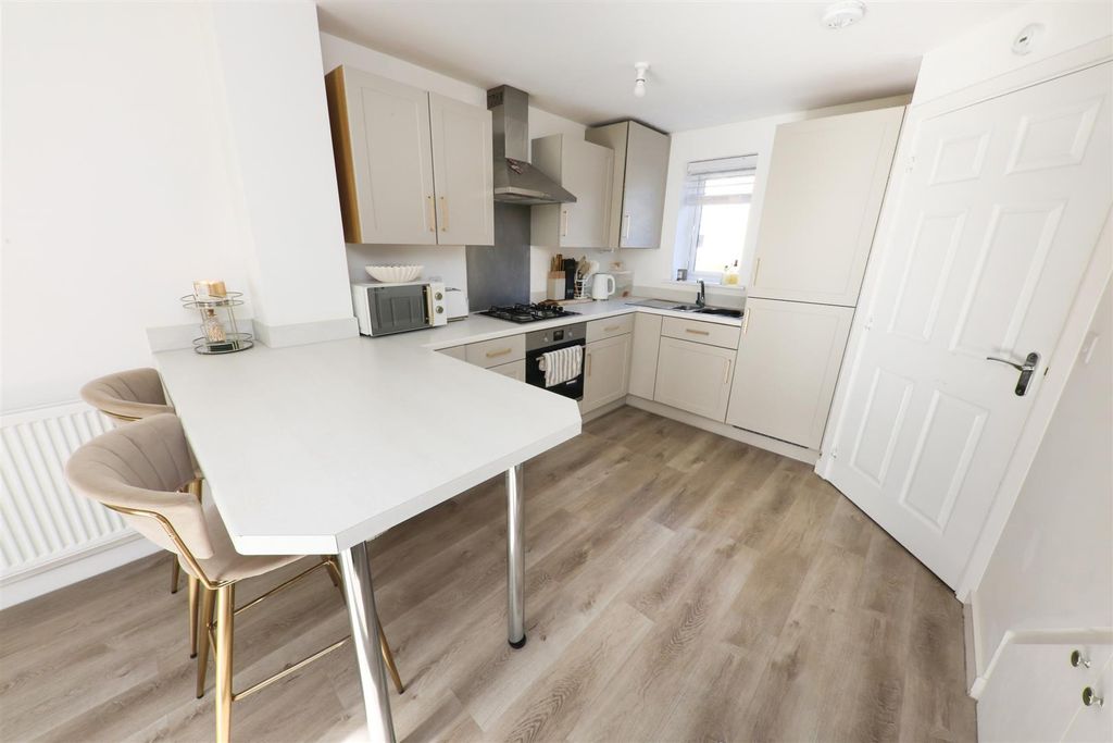 Property photo 2 of 16 Open Plan Living Dining Kitchen