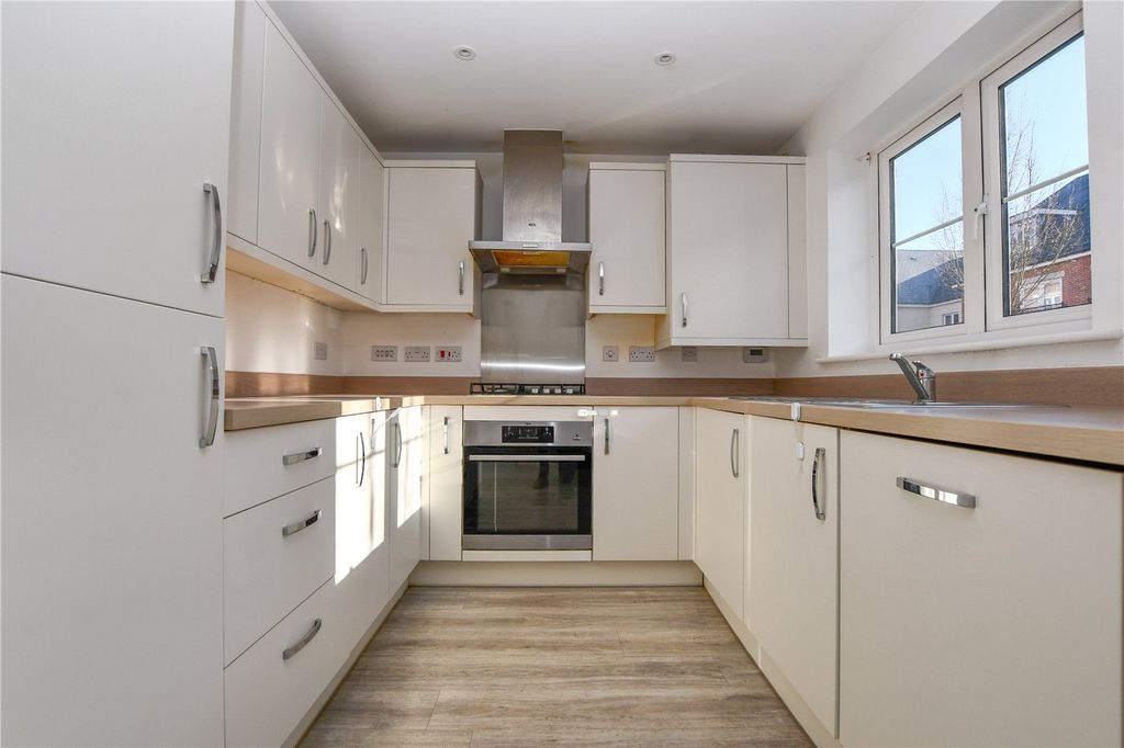 Property photo 3 of 11 Picture No. 42