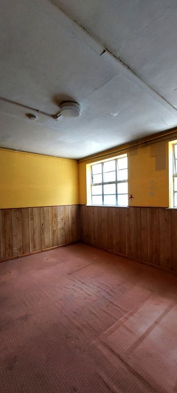 Property photo 1 of 4