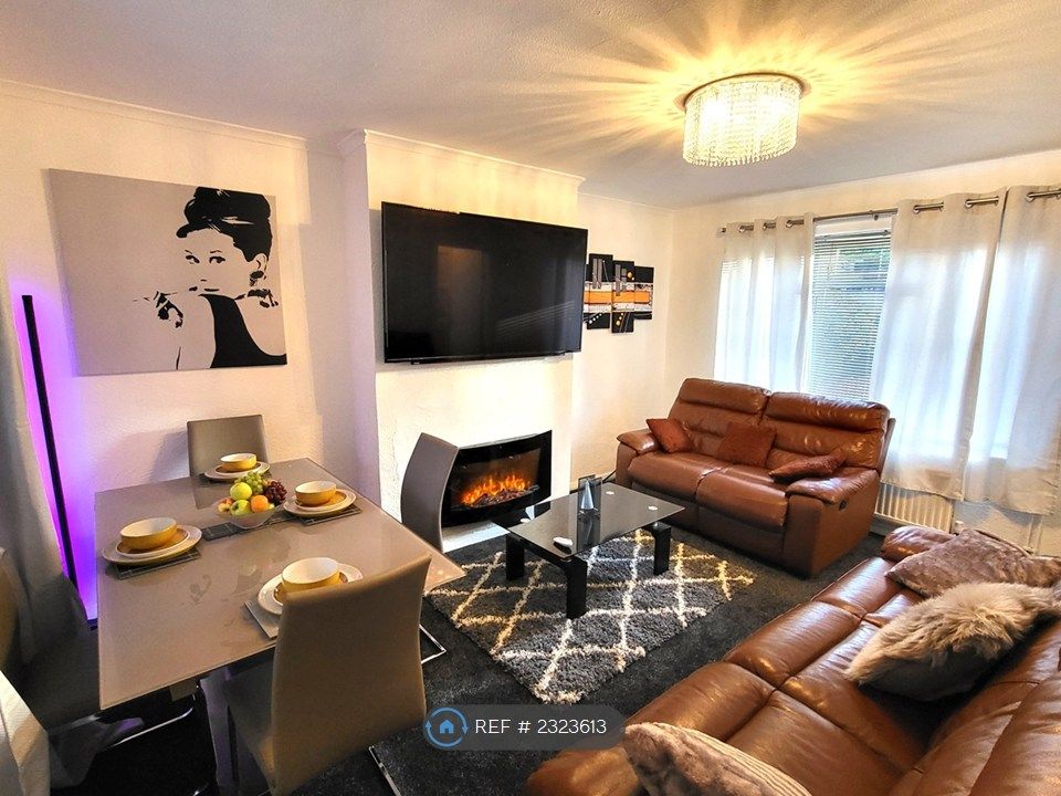 Property photo 3 of 18