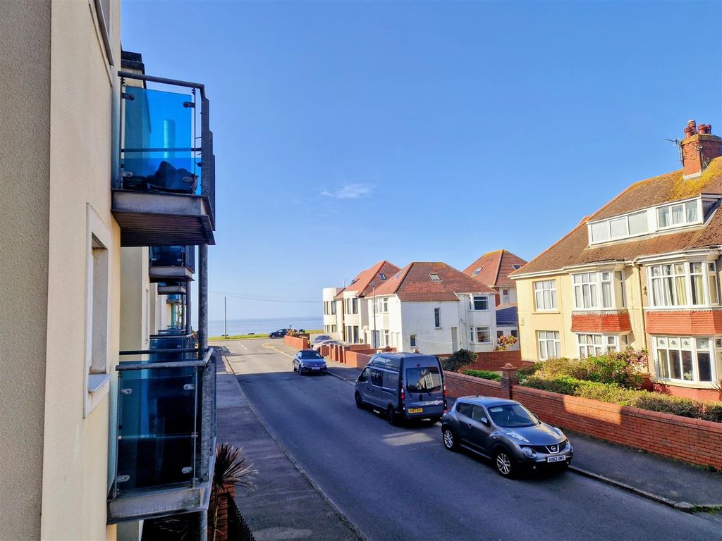 Additional image 4 of 2 bed flat for salePicton Avenue, Porthcawl CF36