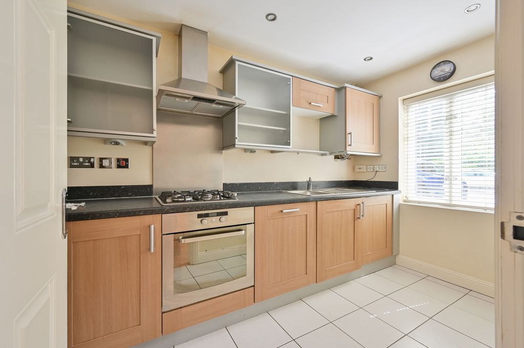 Property photo 3 of 22