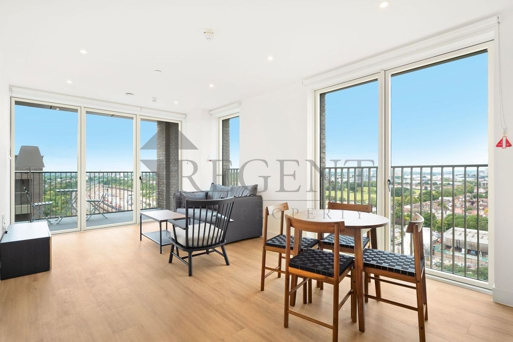 Property photo 1 of 16 Reception