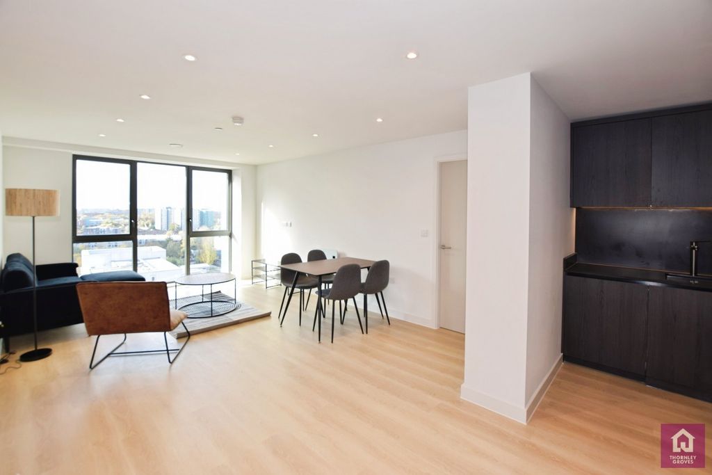 Property photo 3 of 30 Picture No. 20