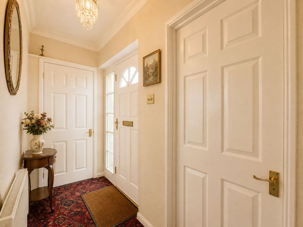 Property photo 2 of 25