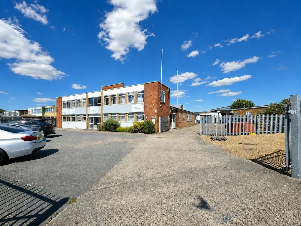 Property photo 1 of 5 F9E5d1c6-9865-42B9-ba44-9A55Fd0Ef2E1.Png