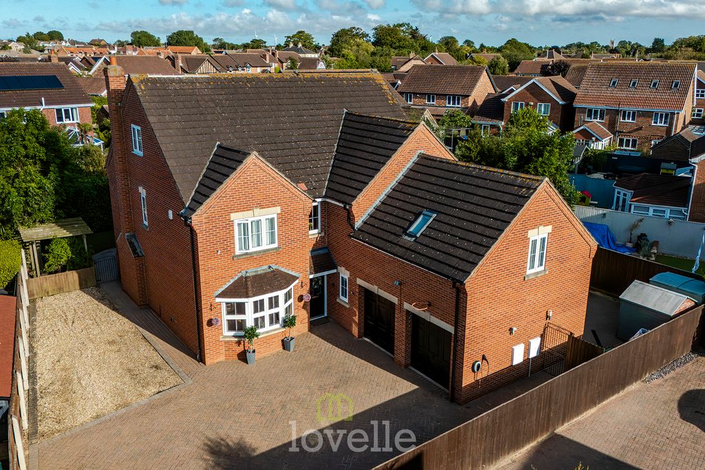 Property photo 1 of 49