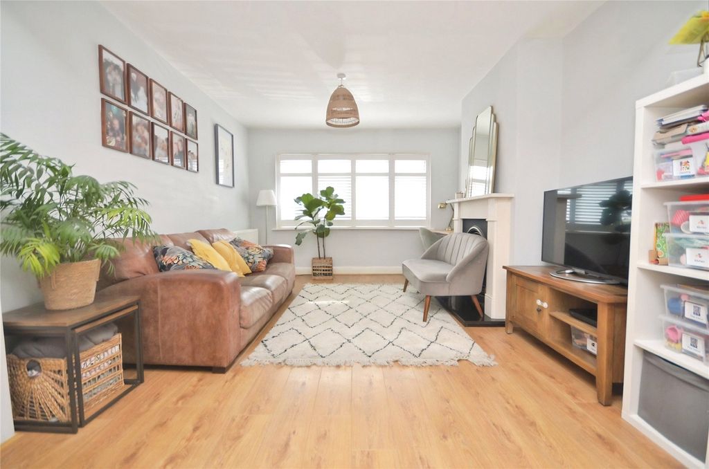 Property photo 2 of 17 Picture No. 07