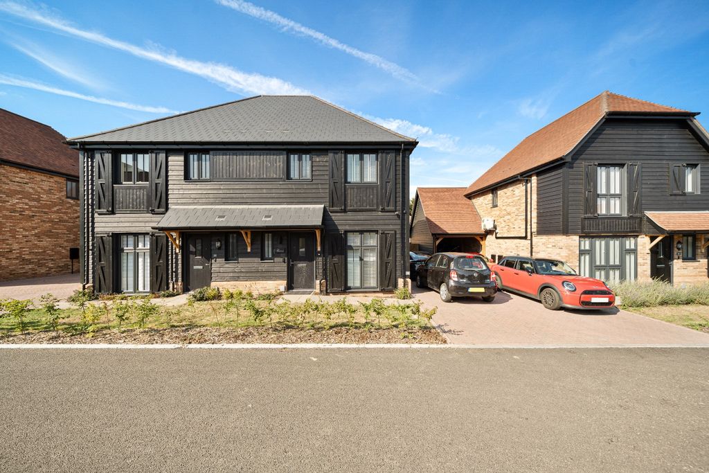 Property photo 1 of 17 5278851