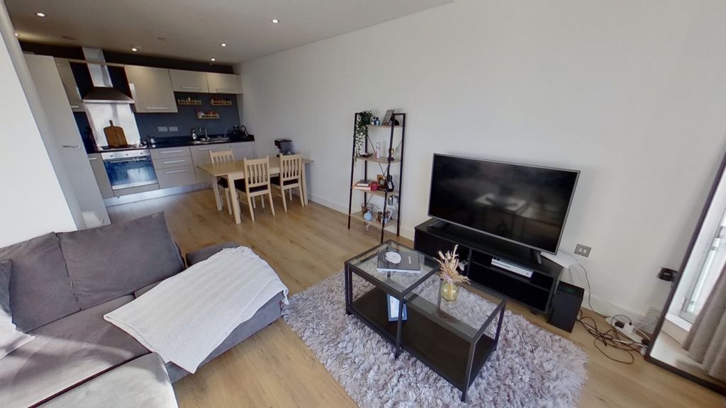 Property photo 2 of 9 Flat4-Echo-Central-Two-01102023094305.Jpg