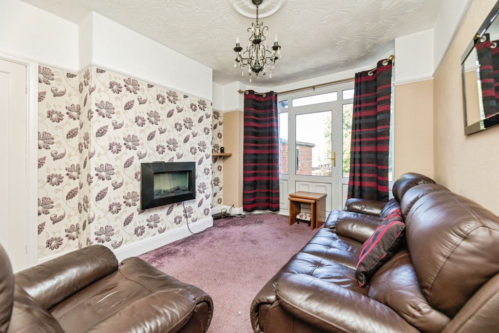 Property photo 2 of 19