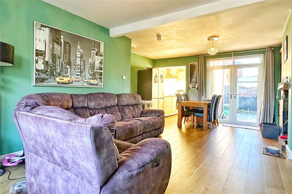 Property photo 3 of 20 Living Room