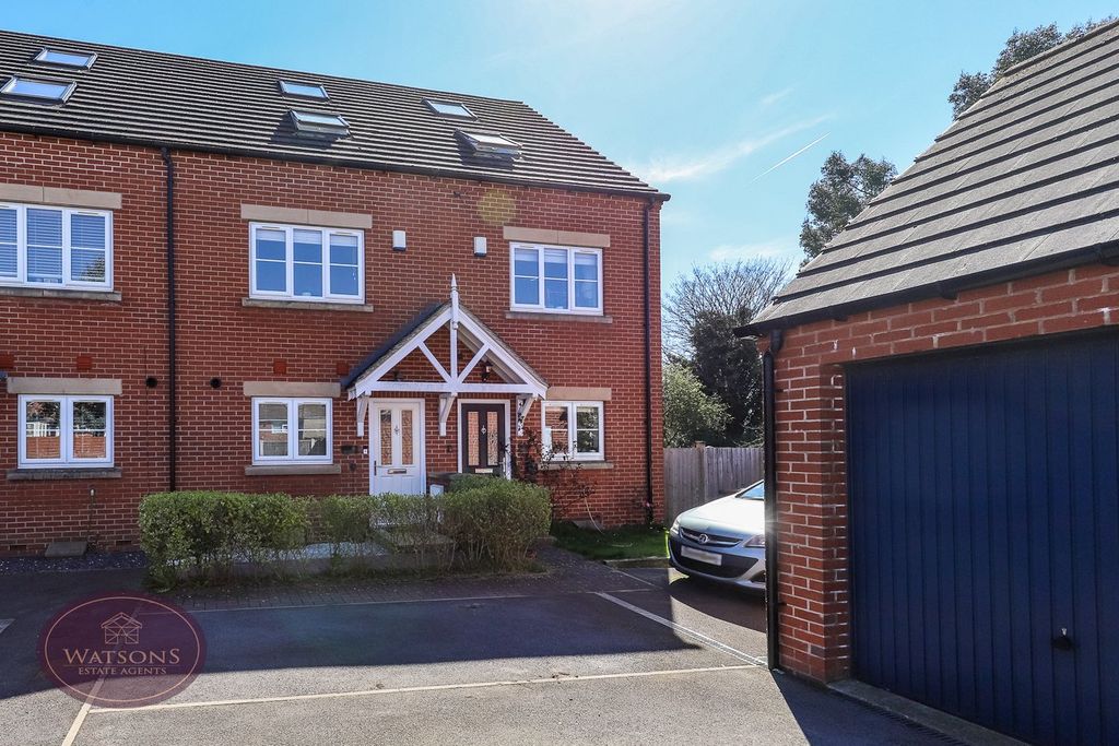 Property photo 2 of 33