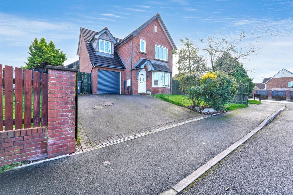 Property photo 1 of 25