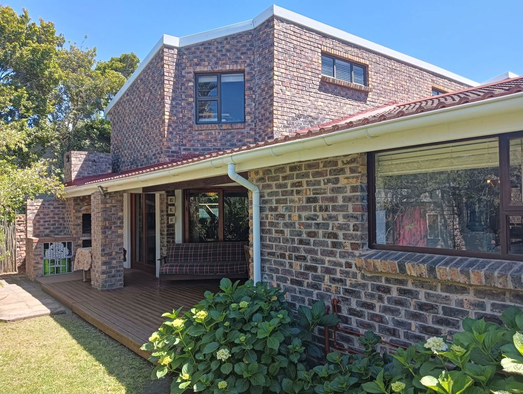 Property photo 1 of 50 1Jf1720374