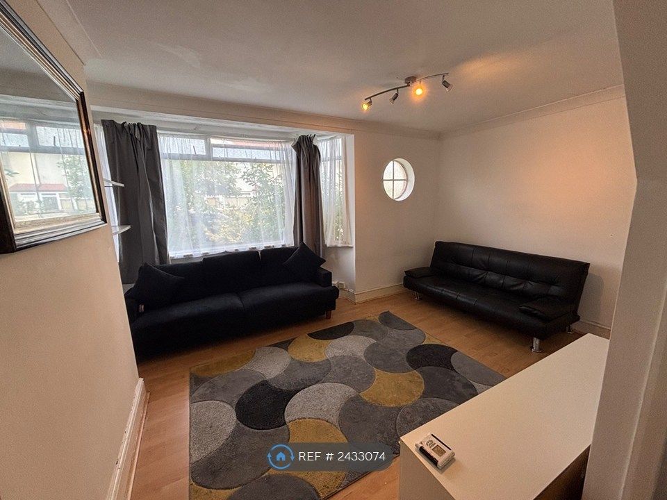 Property photo 2 of 22