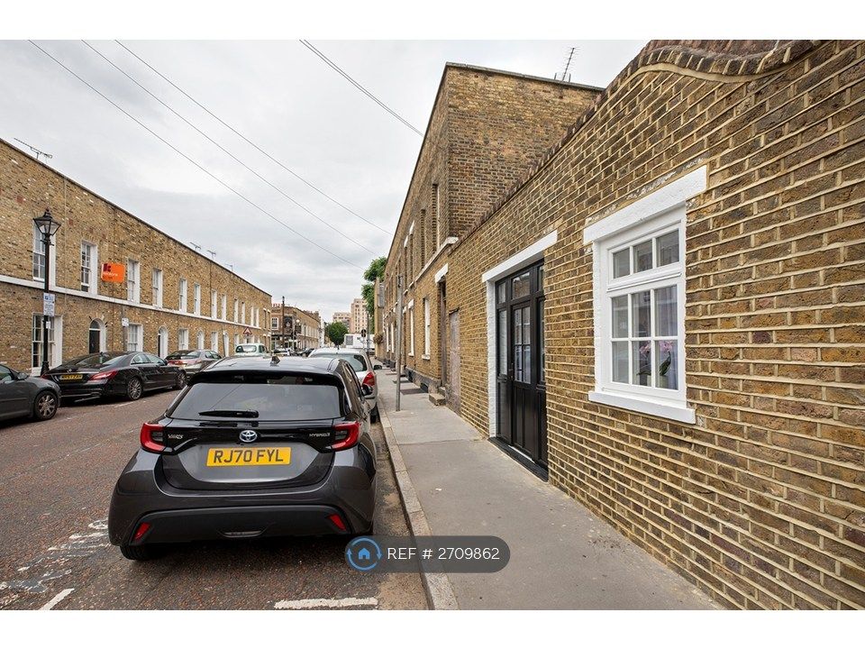 Property photo 2 of 21